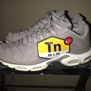 Nike Shoes - Nike Air Max Tn Nike Shoes - Nike Air Max Tn